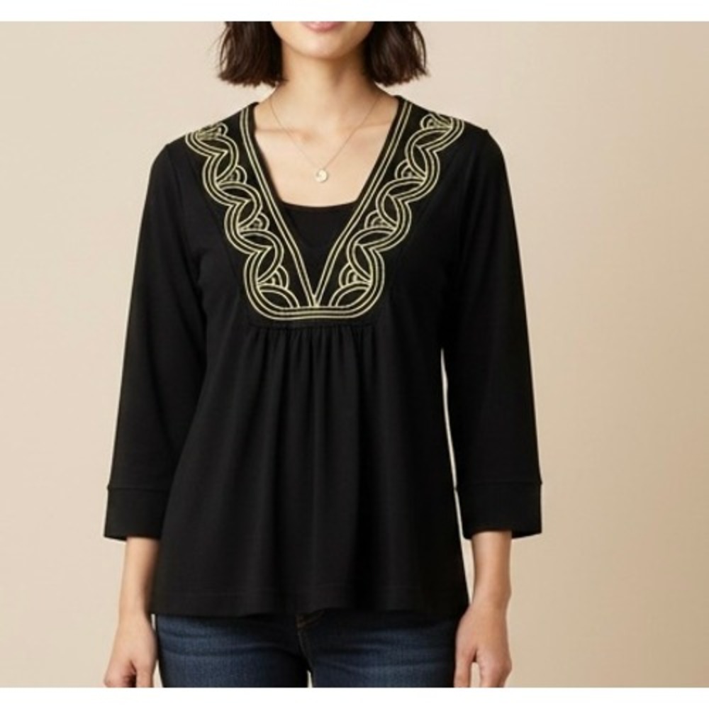 August Silk Women Black Gold Embroidered V-Neck 3/4 Sleeve Knit Top Small